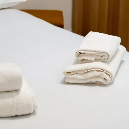 2 Apt, M3 Affori 15 Min To Duomo E Wifi Mailand
